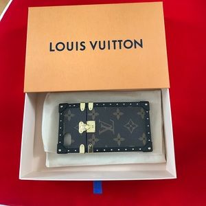 Runway Edition iPhone 7 Louis Vuitton case