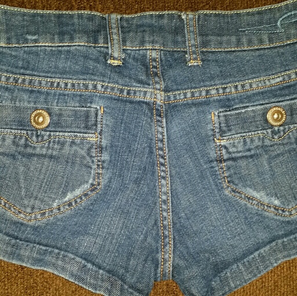 AE shorts size 4 - Picture 2 of 2