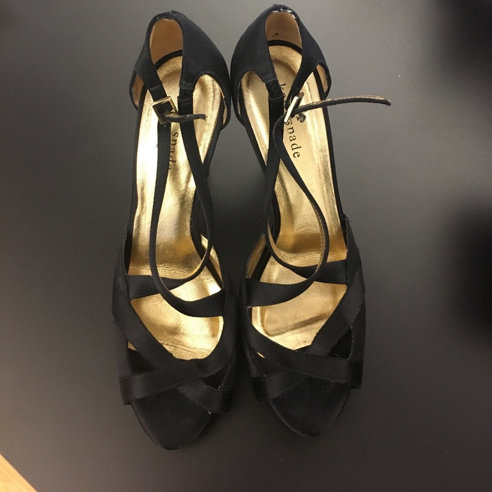 Kate Spade Black Strappy pumps