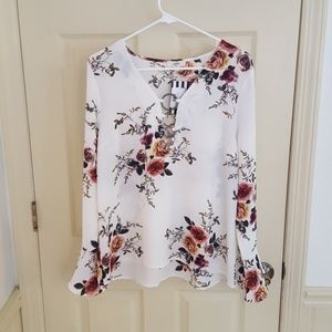 NWT gorgeous floral top