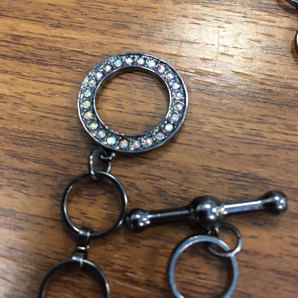 Beautiful necklace, earrings and bracelet set - Picture 4 of 4