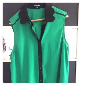 Green Gianni Bini scalloped top