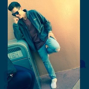 Meet your Posher, Heath