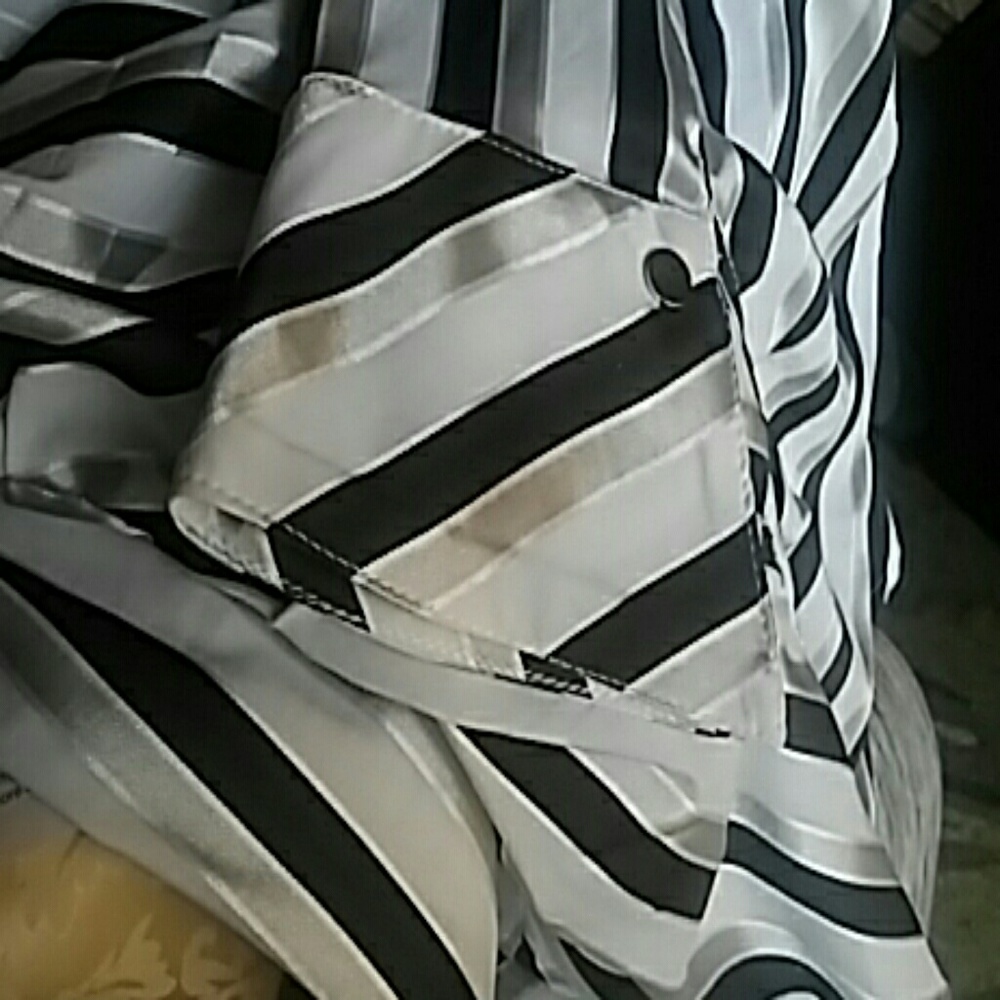 Blouse - Picture 3 of 4