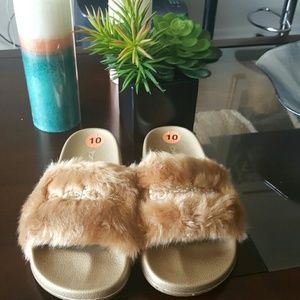 Bebe faux fur slipper