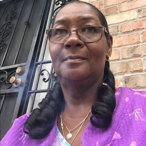 Meet your Posher, Shirley