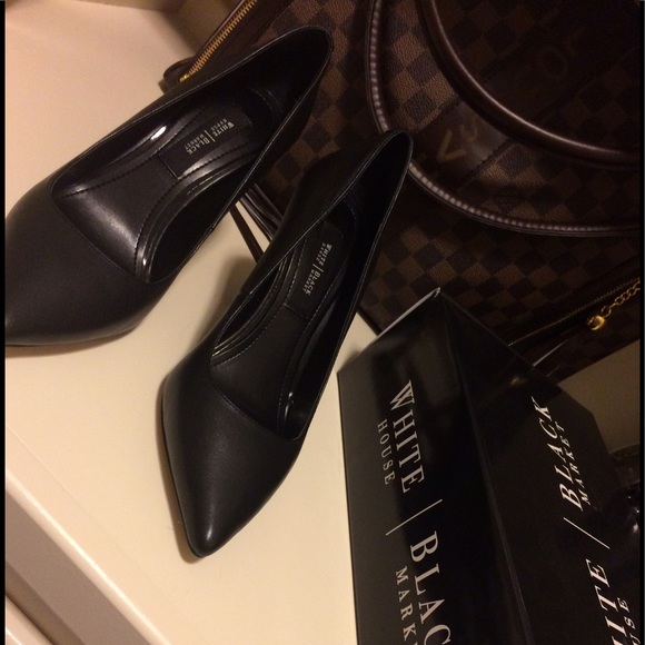 White House Black Market Shoes - WHBM Olivia Nappa Black Heels NWB Size 6