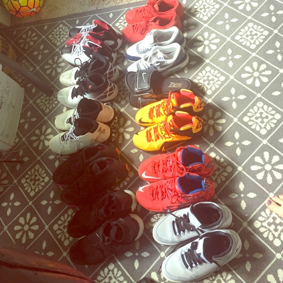 Nike adidas air Jordan underarmor sz 9.5 men's lot - Picture 1 of 4