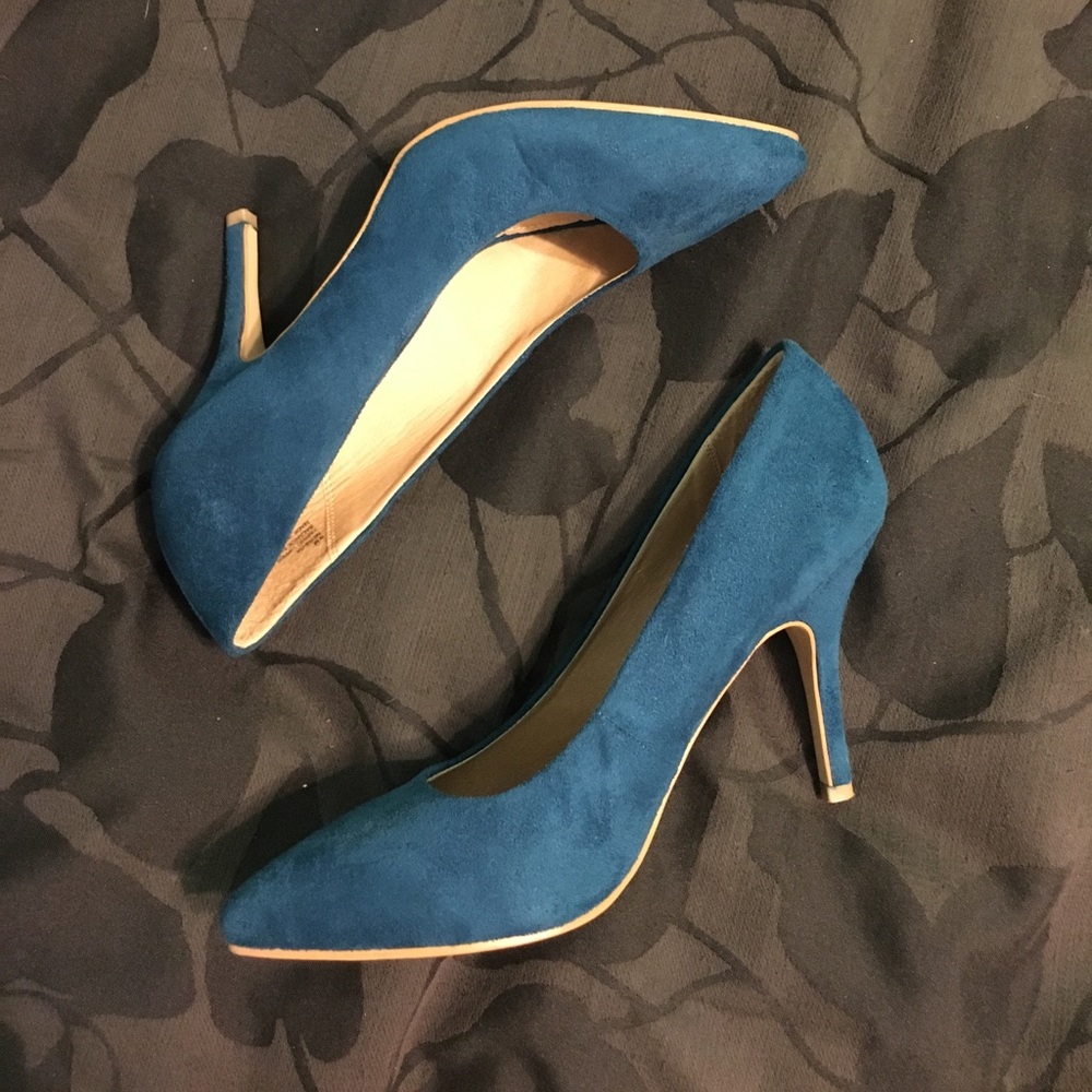 Blue Suede Pumps
