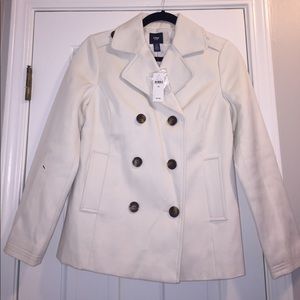 NWT Gap ivory peacoat