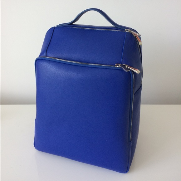 GORGEOUS BARNEY'S NEW YORK BACKPACK (NWT)!!! - Picture 3 of 8