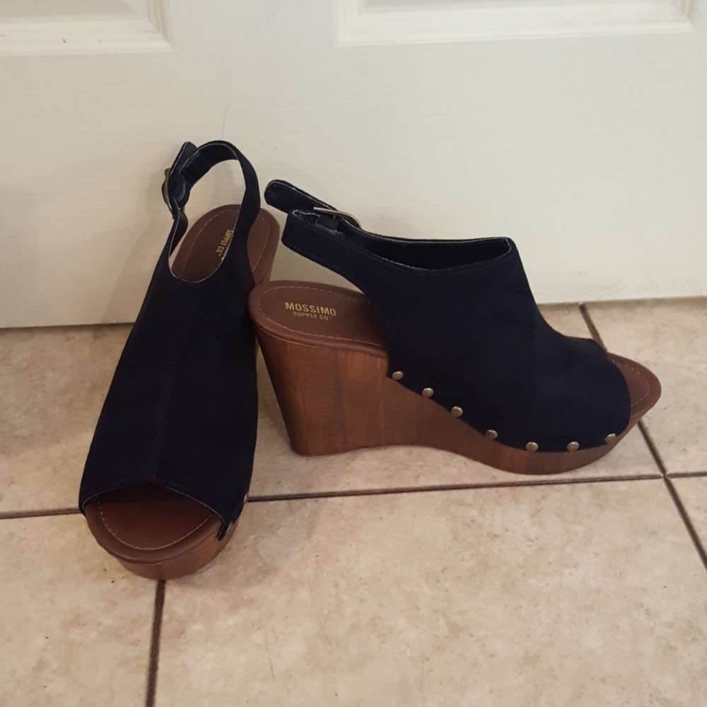 NWOB Wedge mule sandals