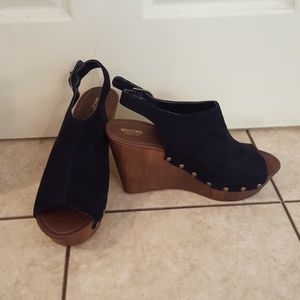 NWOB Wedge mule sandals