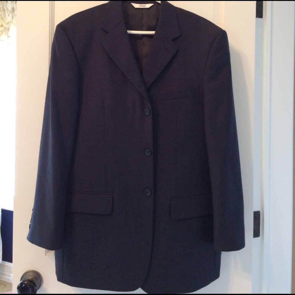 Men's Versini Suit 42R 3 button