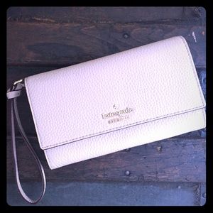 Kate Spade wristlet clutch