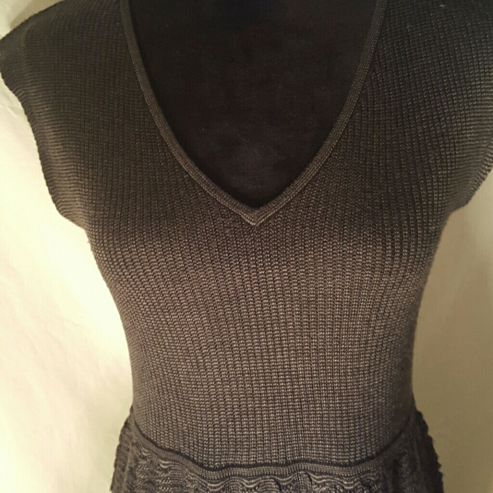 Nine west dress size: Small