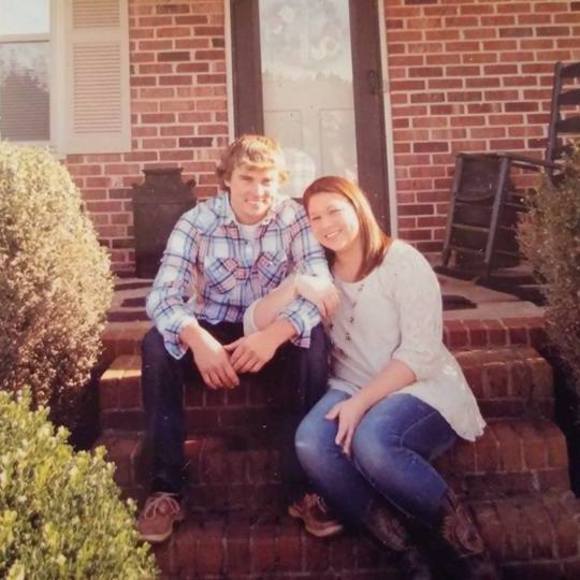 Meet your Posher, Ariel - Picture 1 of 1