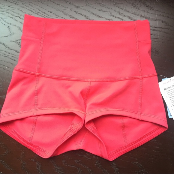 lululemon athletica Pants - NWT Lululemon Wunder Short Full-On Luon 2" Shorts