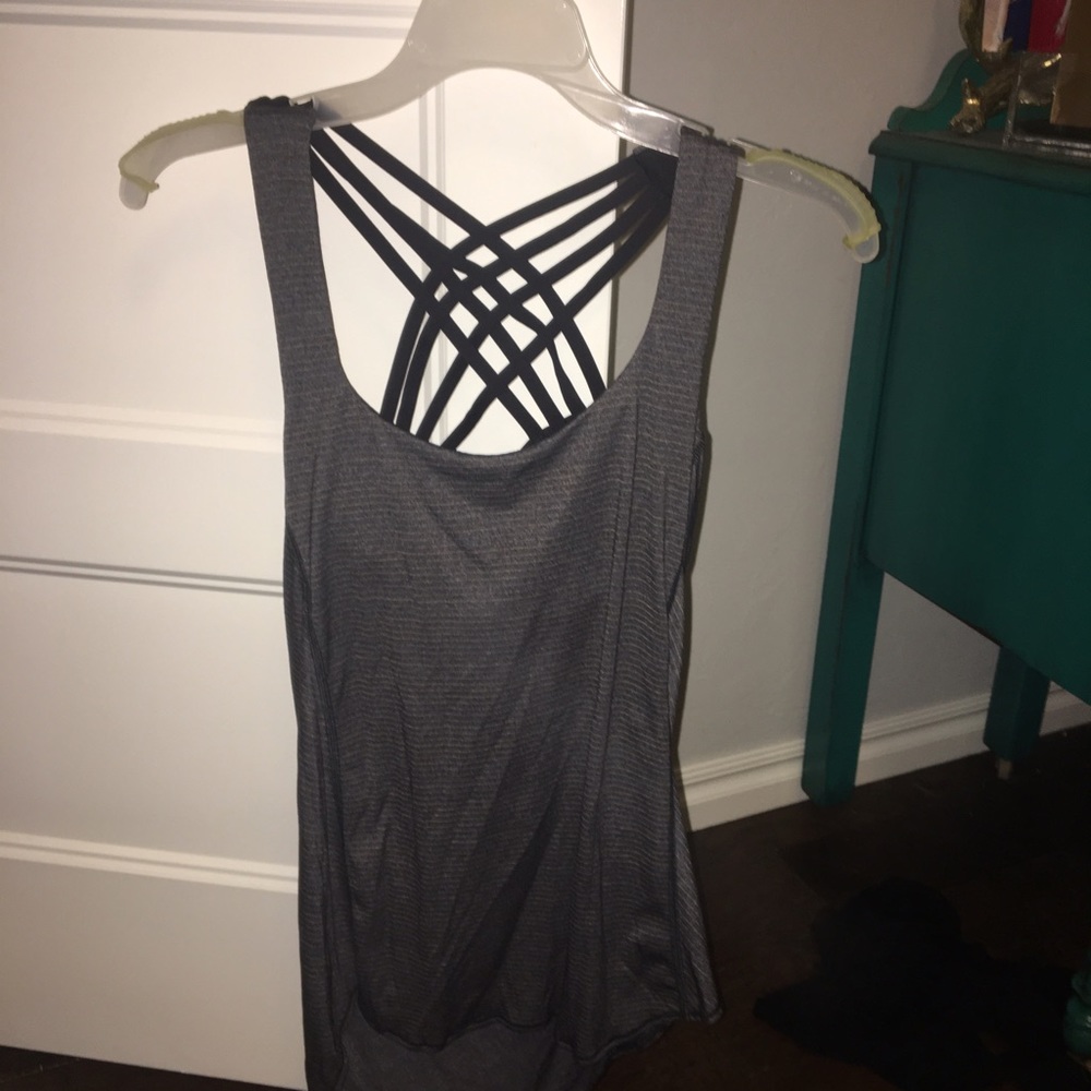 Lululemon black & gray tank top with built in bra