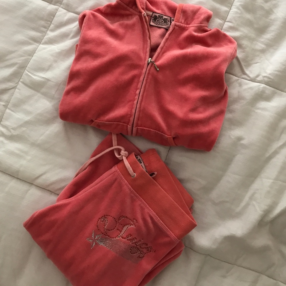 Juicy Two Piece Lounge Suit in Peach