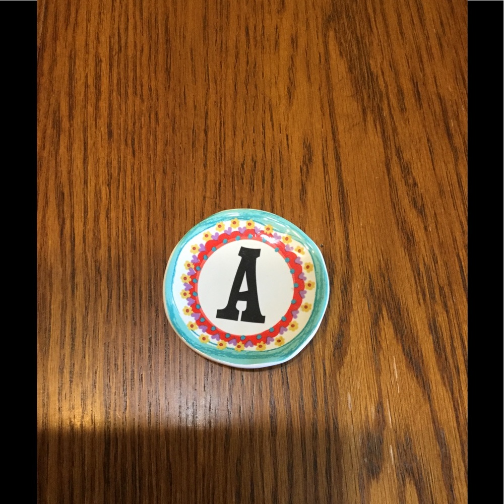 Adorable jewelry dish!