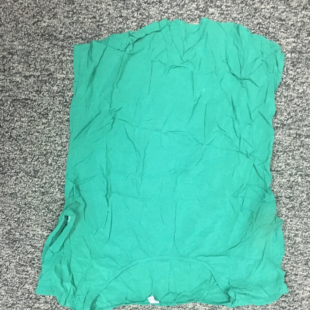 Solid green top