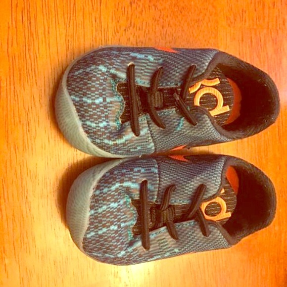 Size 3c Nike KD shoes - Picture 1 of 1