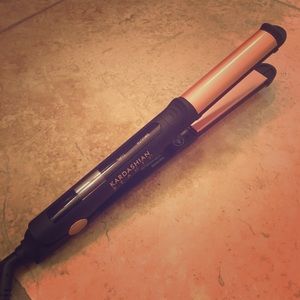 Kardashian Beauty curling wand and flat iron in 1