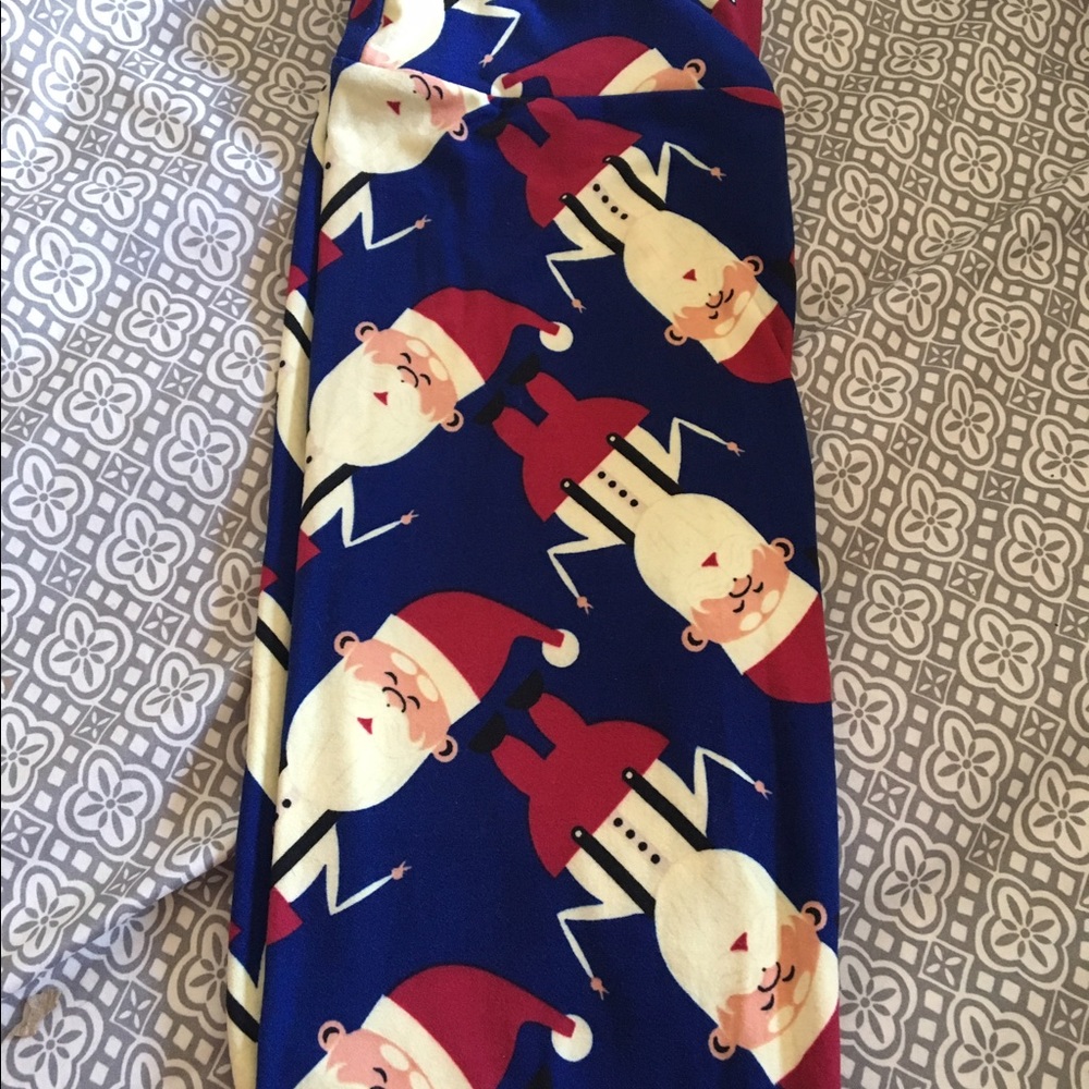 NEW Christmas LuLaRoe OS Santa Leggings 🎅🏻