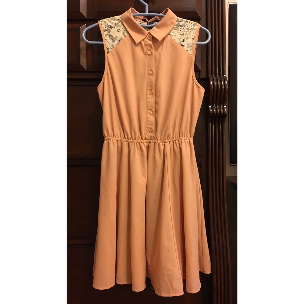 Forever 21 Peach/Pink Dress (brown belt included)