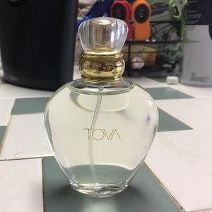 Tova perfume