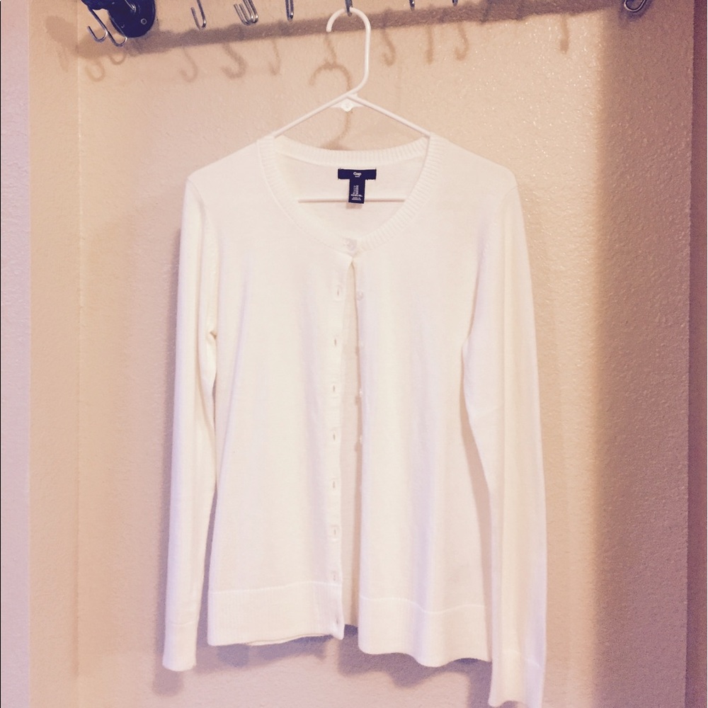 GAP cream cardigan NWOT