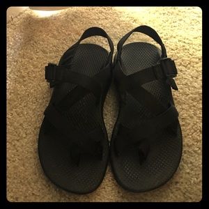 Black chacos women's size 6 1/2