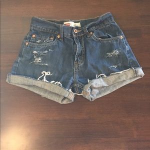 Cutoff Levi's dark wash