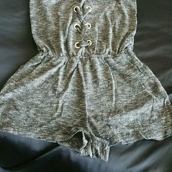 last 1▪️lace up romper▪️ - Picture 6 of 8