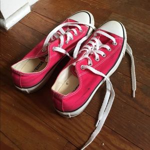 Hot pink converse