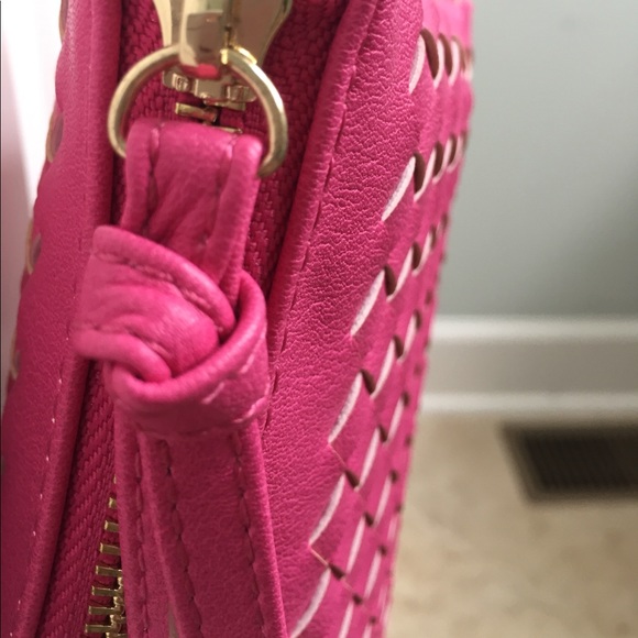 Wristlet - Picture 4 of 7