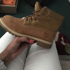Size 5.5 timberland waterproof wheat boots