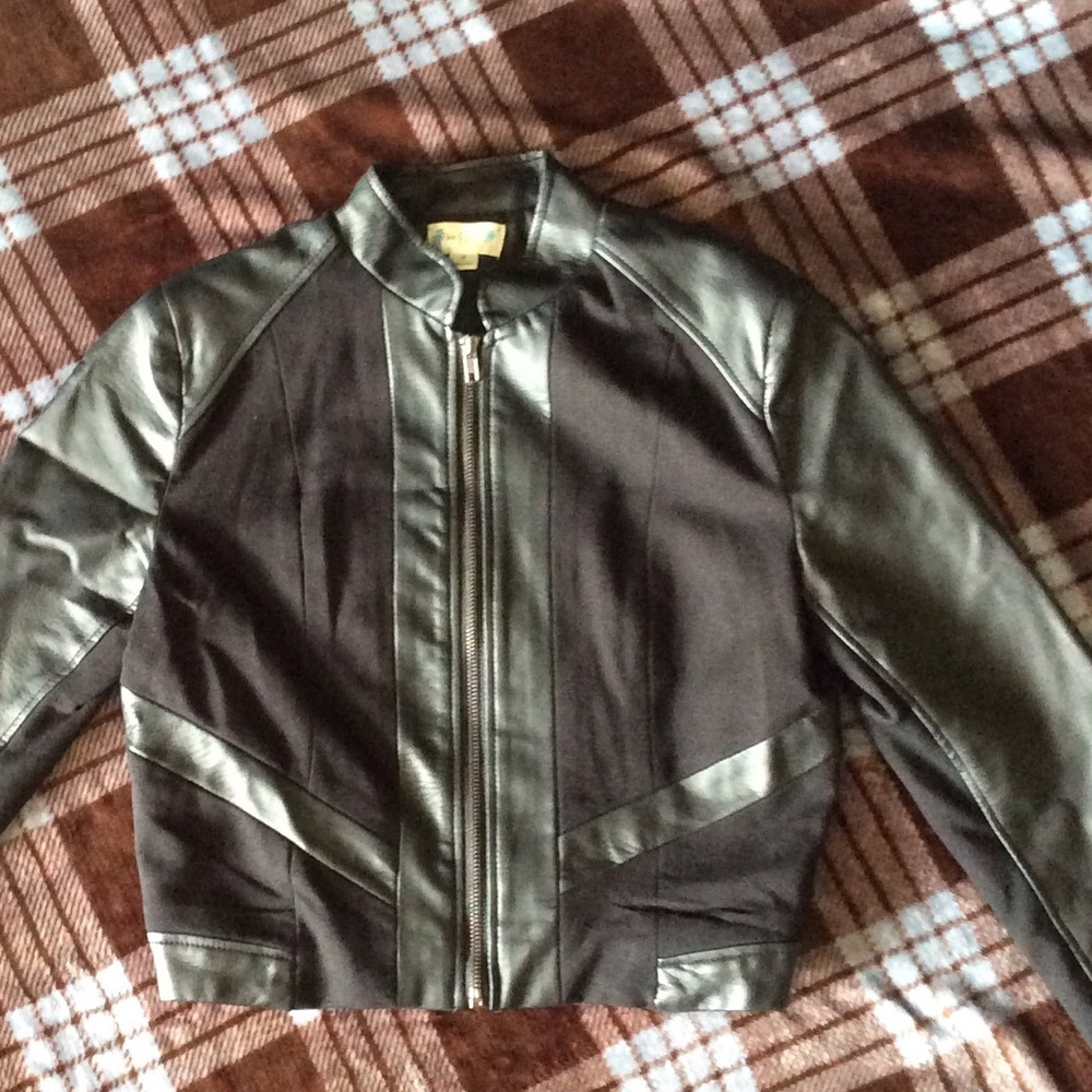 ⚠️Low-Ball Sale⚠️ NWOT Black Jacket by Love Fire