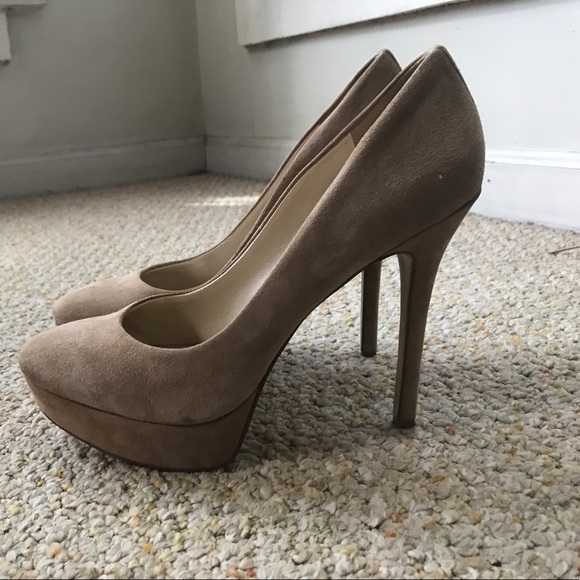 NINE WEST NUDE HEELS - Picture 2 of 4