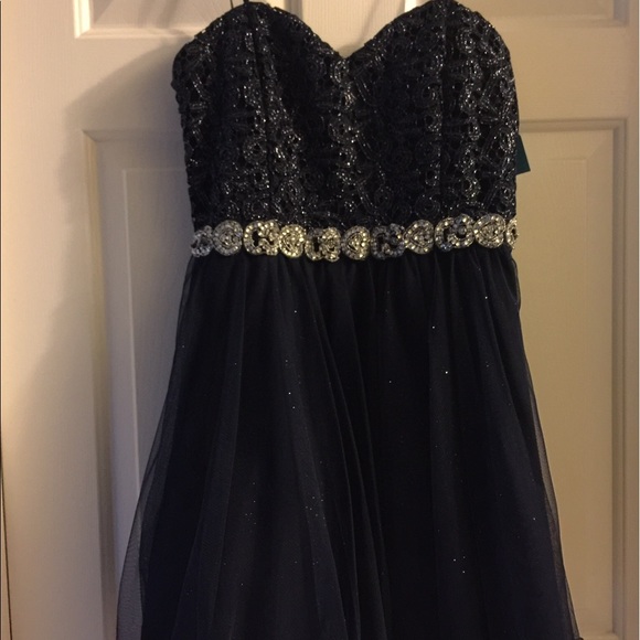 FORMAL PROM SWEET 16 Dress - Picture 2 of 5
