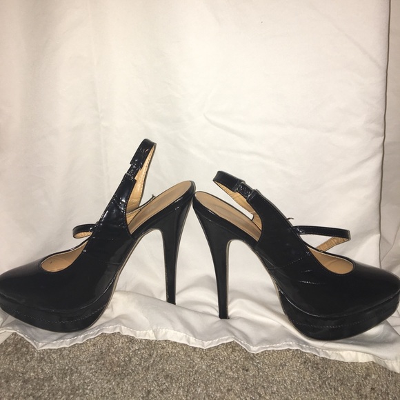 Black platform heels - Picture 2 of 2