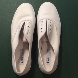Keds original white shoes