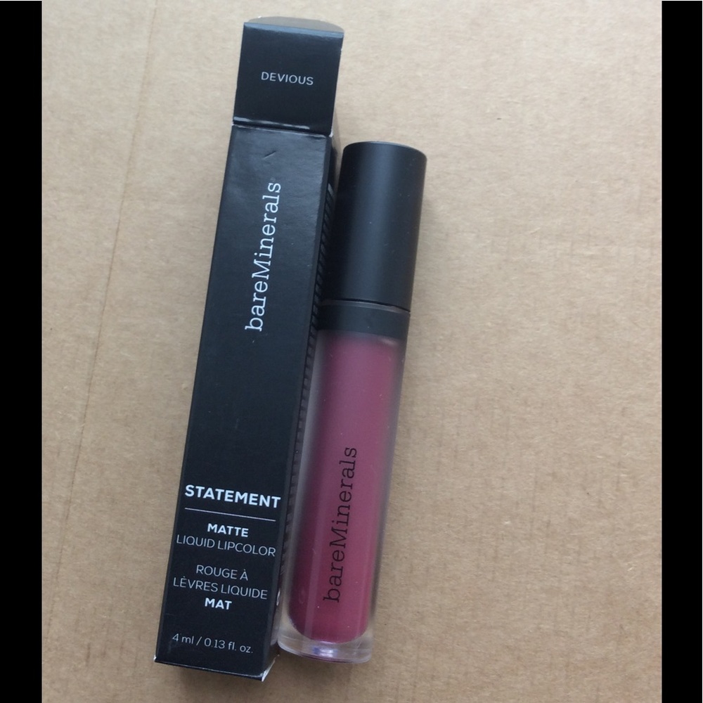 NEW Statement Matte liquid lipcolor in Devious