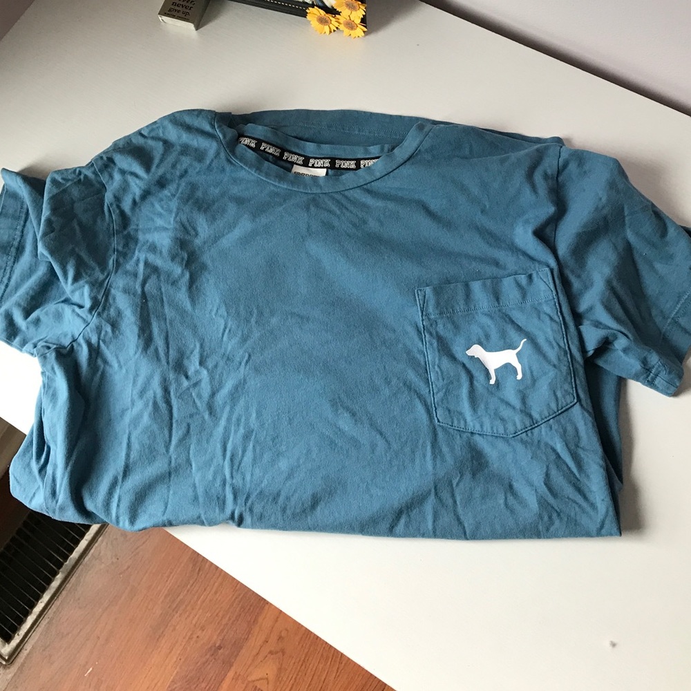 VS PINK DOG CAMPUS TEE