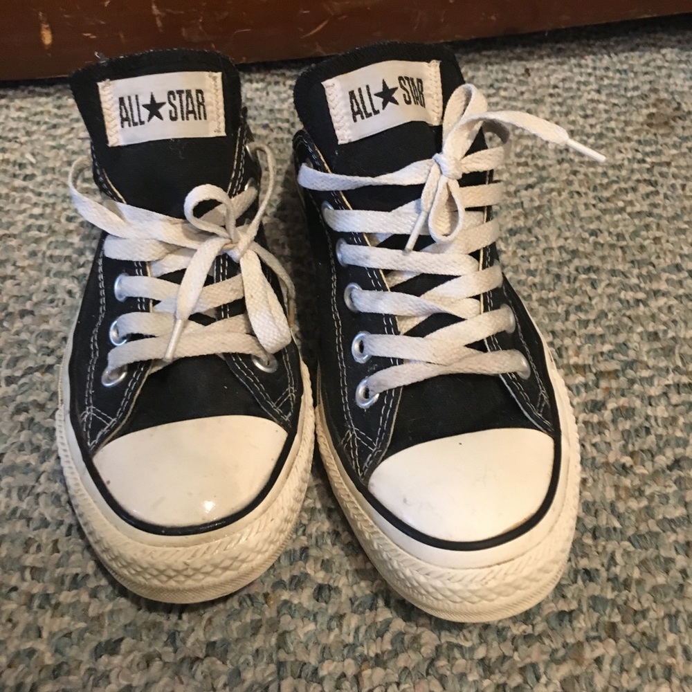 Black converse
