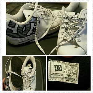 DC tennis shoes