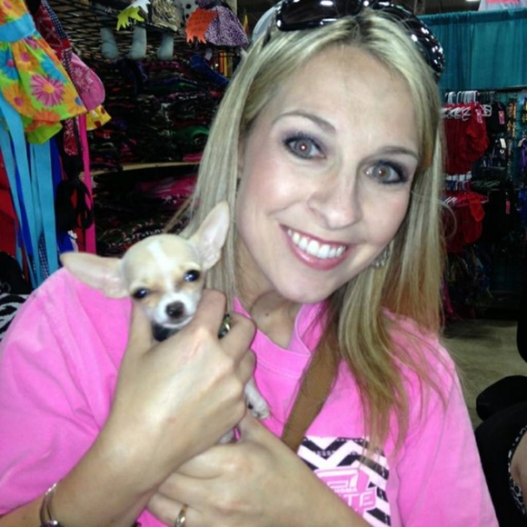 Meet your Posher, Ashley - Picture 2 of 4