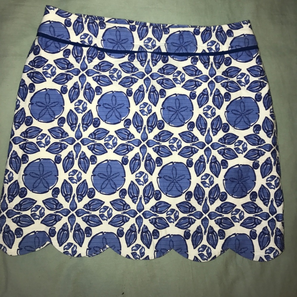 Vineyard Vines printed scalloped skirt