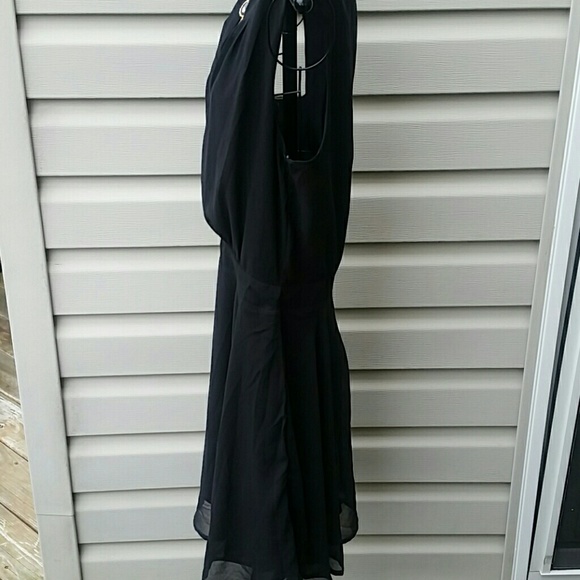 LITTLE BLACK DRESS by Forever 21 - Picture 4 of 8